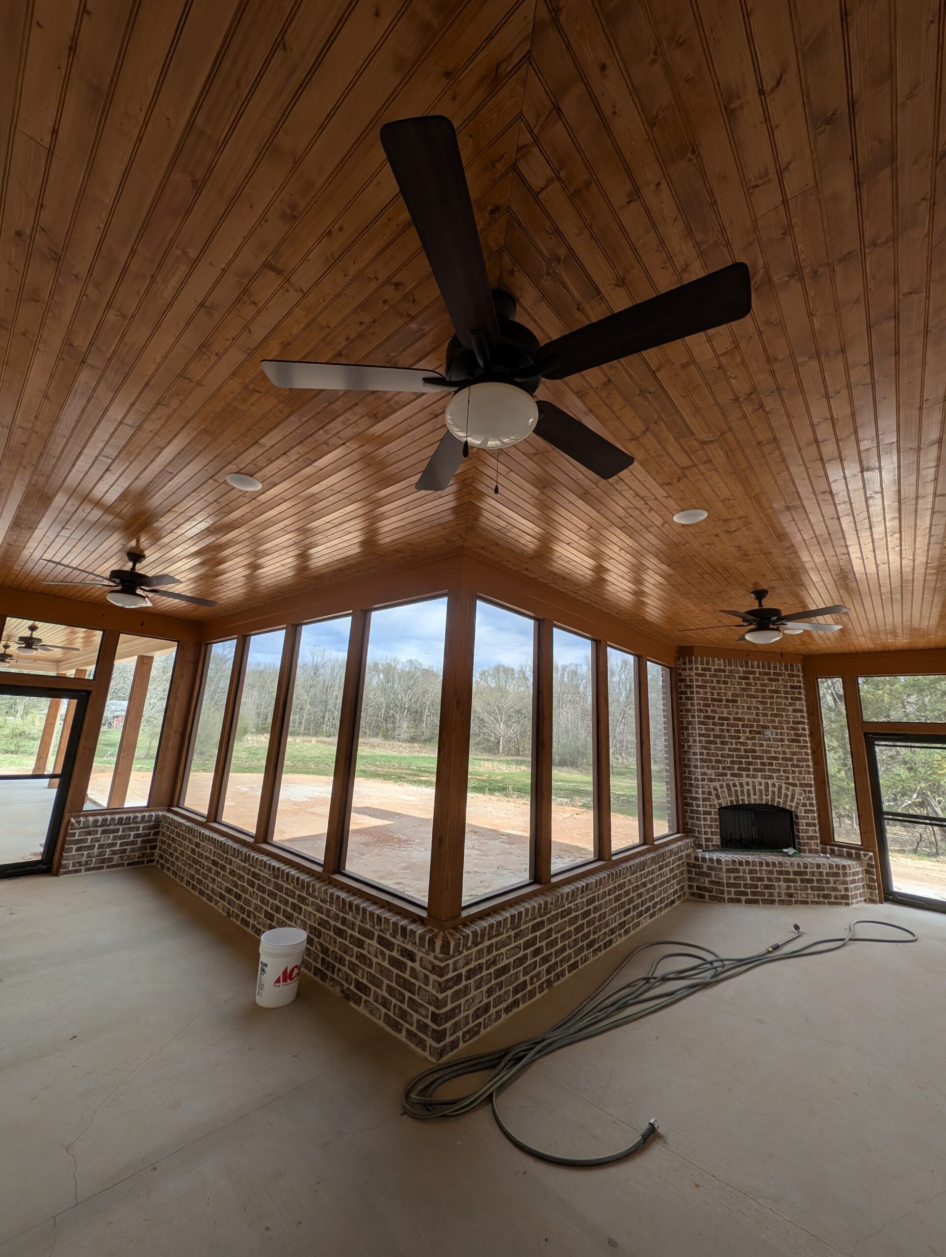 PXL_20250321_212906479